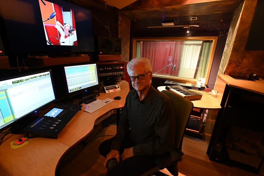 30+ year industry veteran Dave Nelson talks about his experience with building studios, sound for toys, and more:
