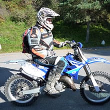 Yamaha 24MX dirtbike sound effects
