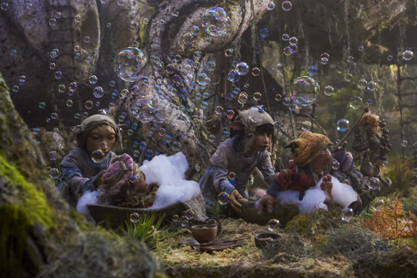 Gelfings gather as bubbles surround them.